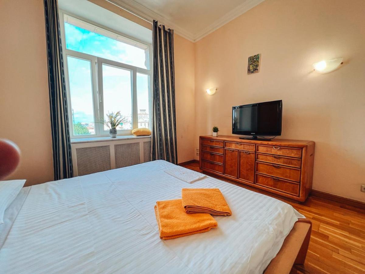 Apartments Rentals Ukraine On Kreshchatik เคียฟ ภายนอก รูปภาพ