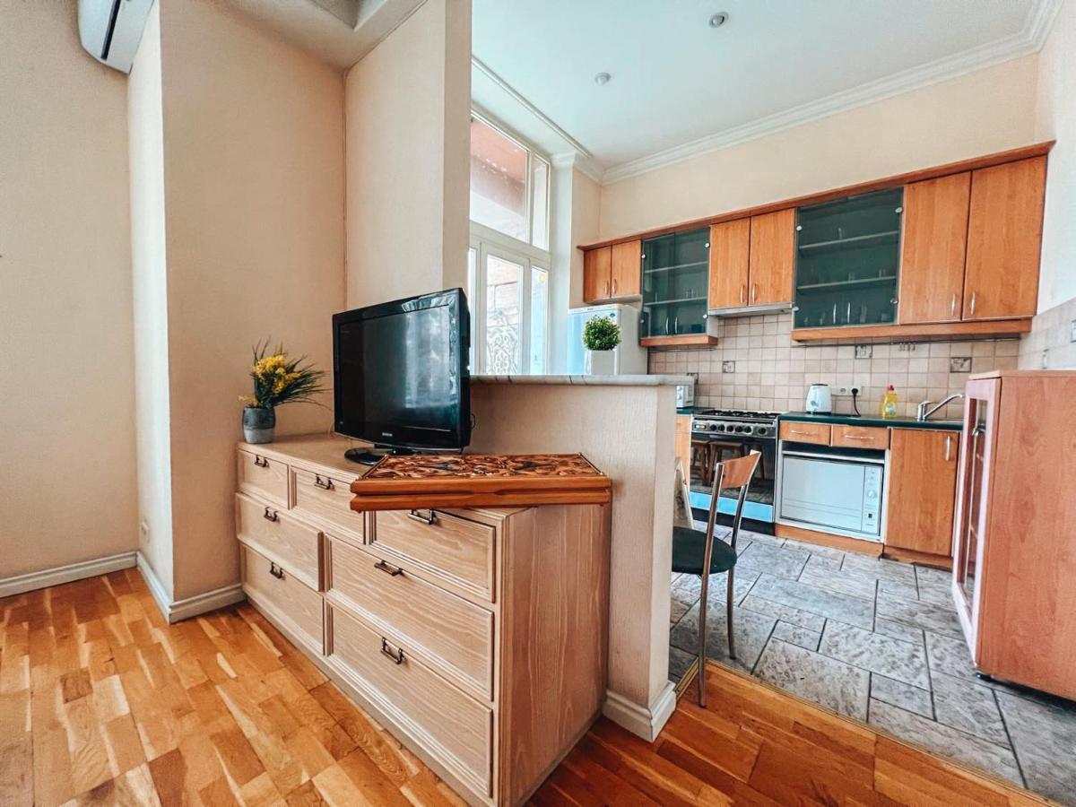 Apartments Rentals Ukraine On Kreshchatik เคียฟ ภายนอก รูปภาพ