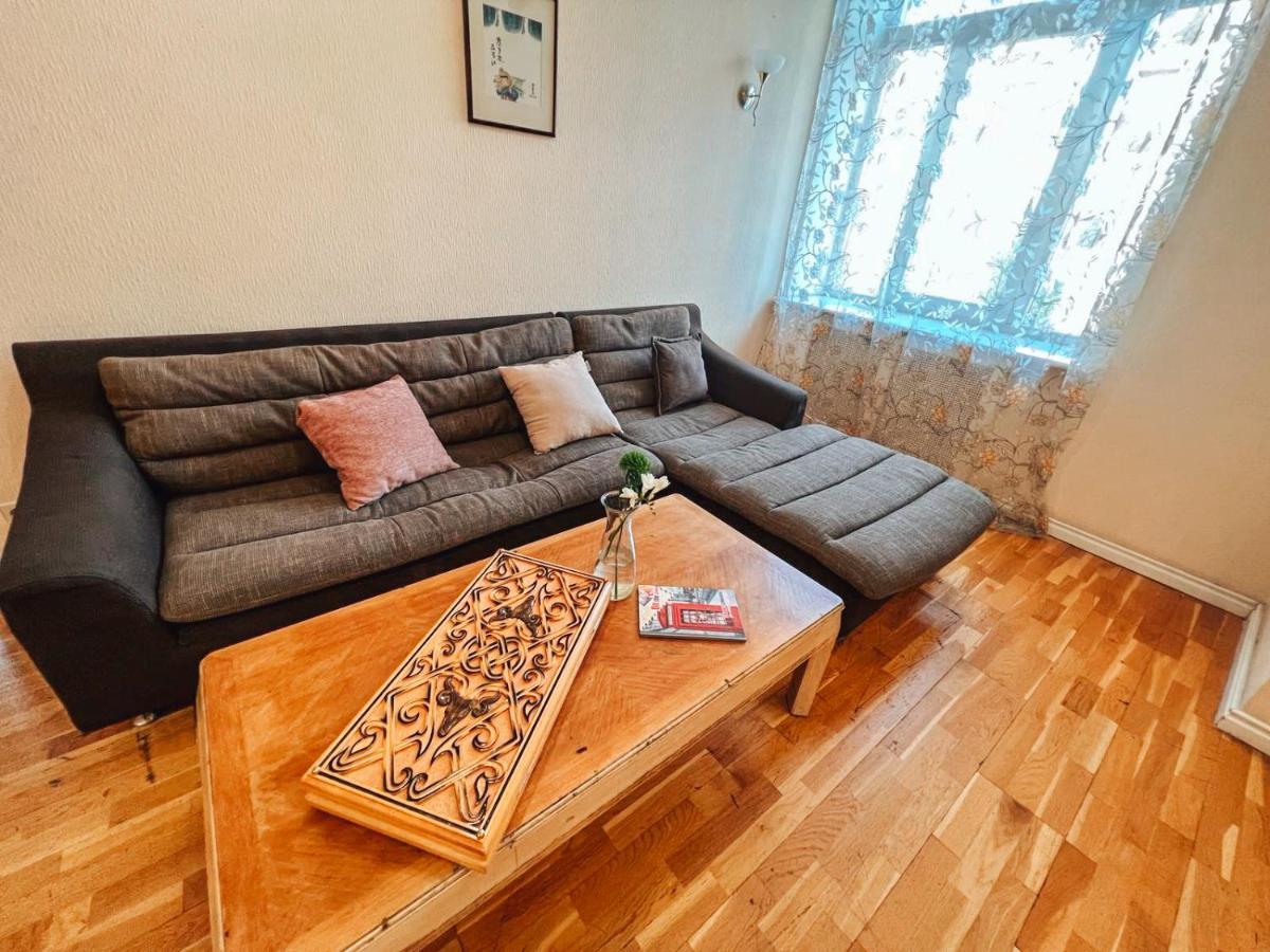 Apartments Rentals Ukraine On Kreshchatik เคียฟ ภายนอก รูปภาพ