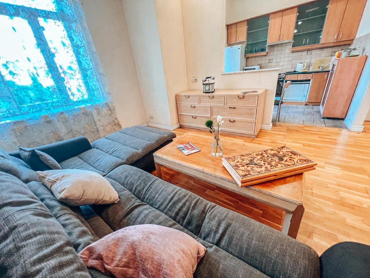 Apartments Rentals Ukraine On Kreshchatik เคียฟ ภายนอก รูปภาพ