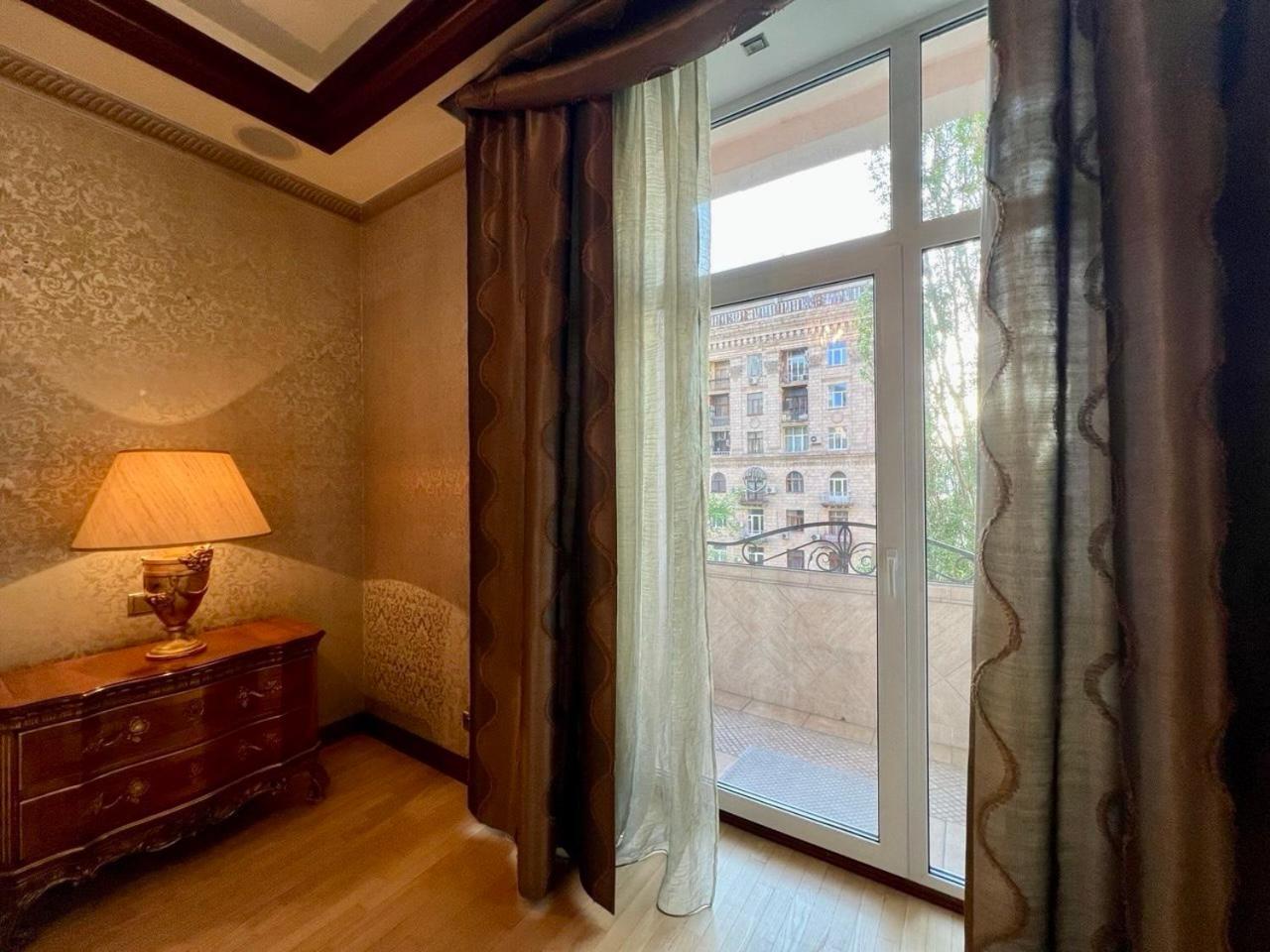 Apartments Rentals Ukraine On Kreshchatik เคียฟ ภายนอก รูปภาพ
