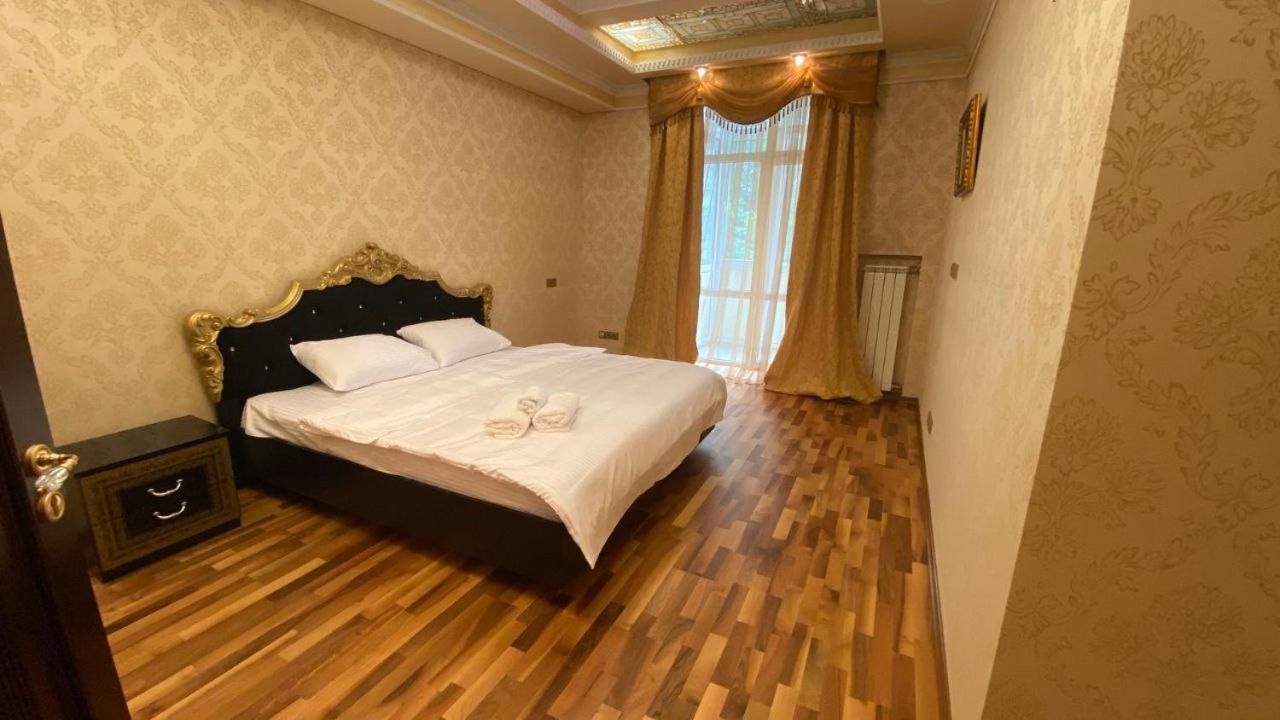 Apartments Rentals Ukraine On Kreshchatik เคียฟ ภายนอก รูปภาพ